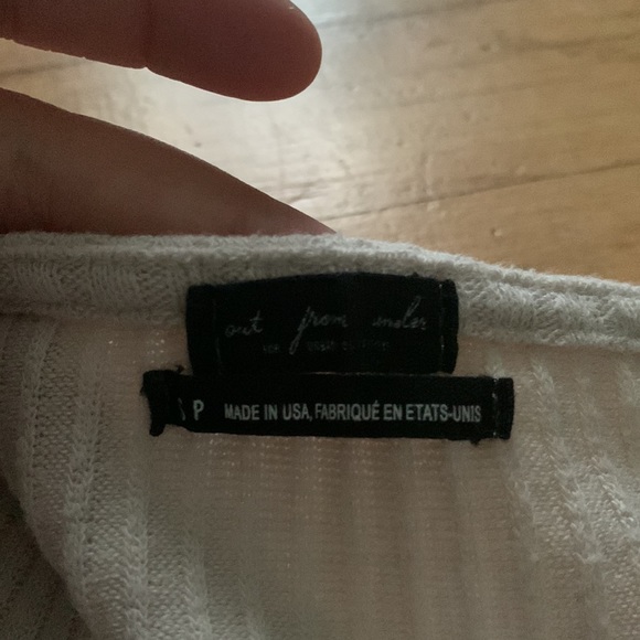 Cute tan cardigan with buttons - Picture 2 of 3